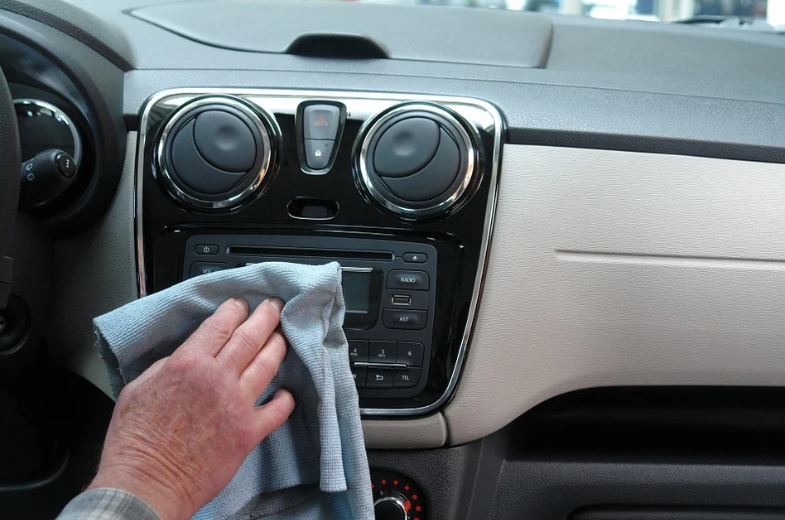 clean your car interior